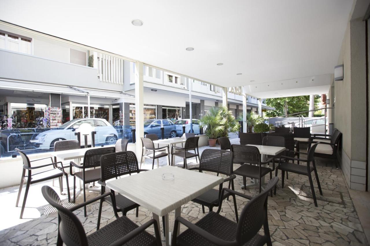 Hotel Rex Rimini Zewnętrze zdjęcie